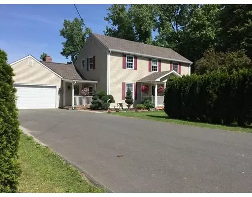 52 Eastwood Dr, Westfield, MA 01085