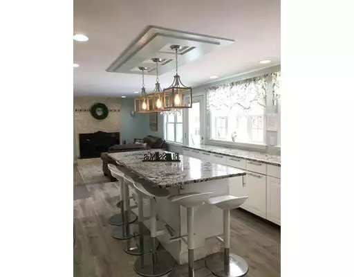 Westfield, MA 01085,52 Eastwood Dr