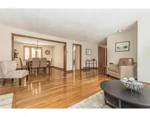 Lexington, MA 02420,20 Circle Rd