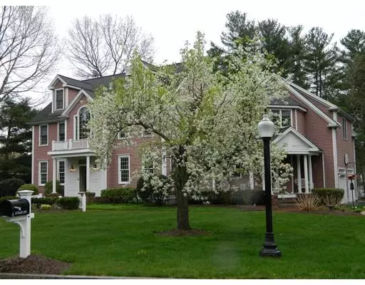 40 Village Lane, Hanover, MA 02339