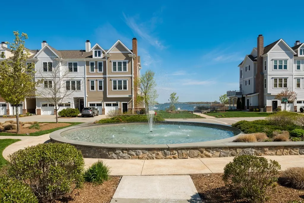 Hingham, MA 02043,130 Whitaker #130