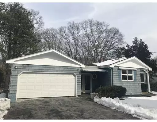 239 Dillon Lane, Swansea, MA 02777