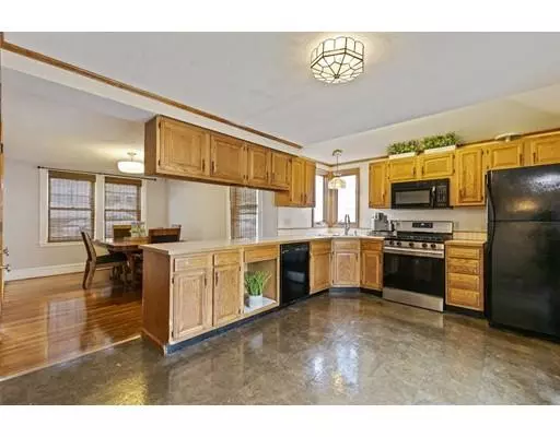 Saugus, MA 01906,48 Churchill St