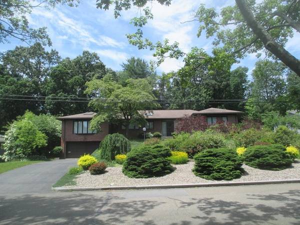 84 Wilkin Drive, Longmeadow, MA 01106