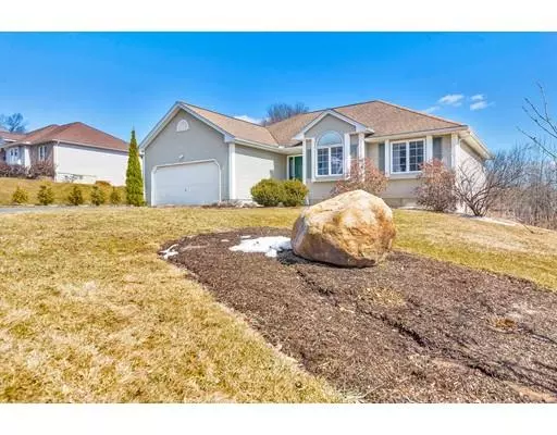15 Scenic Rd, Westfield, MA 01085