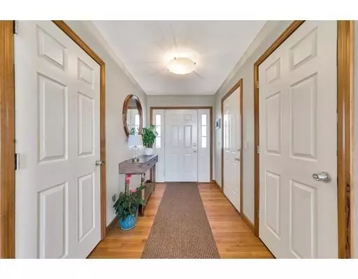 Westfield, MA 01085,15 Scenic Rd