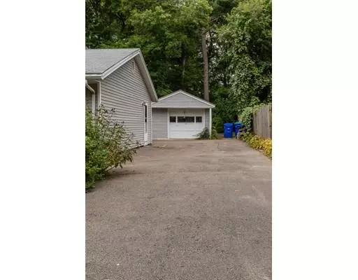 Rockland, MA 02370,132 Beech St