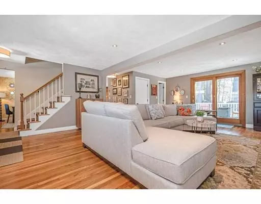 Southborough, MA 01772,12 Woodbury Rd.