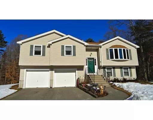 4 Card Crescent, Holbrook, MA 02343