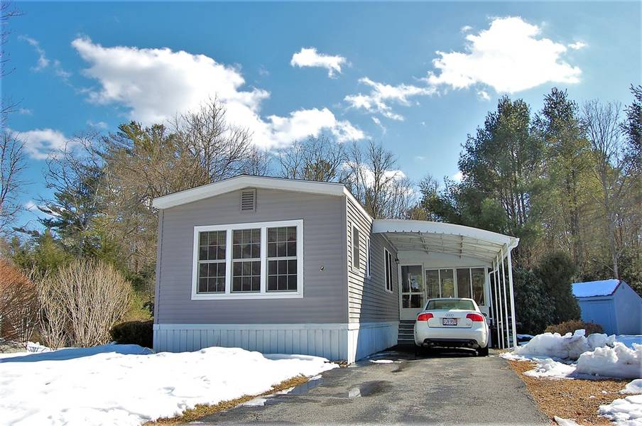 20-4 South Meadow Village, Carver, MA 02330