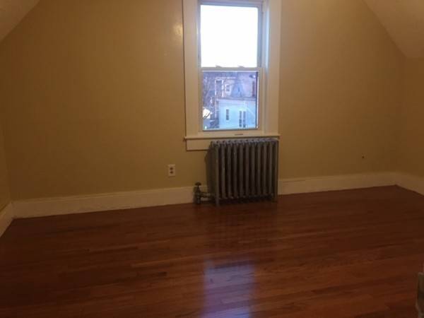 Lynn, MA 01902,12 Clarendon Ave.
