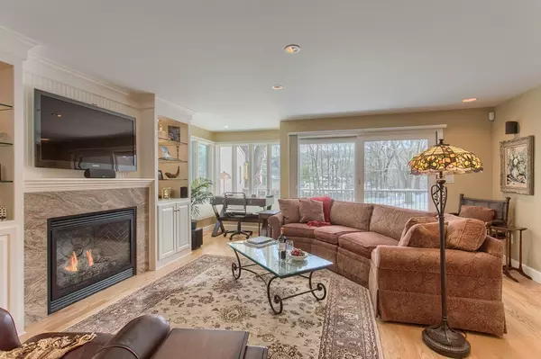 94 Millpond #94, North Andover, MA 01845