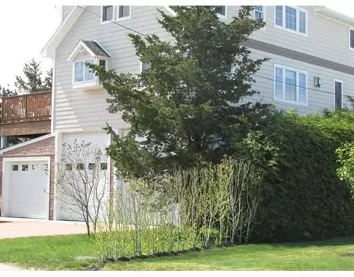7 Wright Lane, Bourne, MA 02532