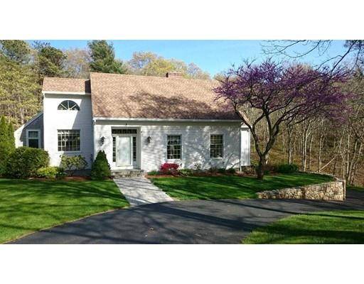 2 Telegraph Hill Road, Sandwich, MA 02563