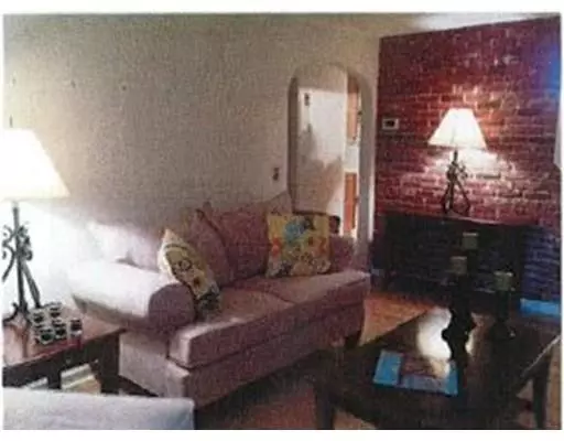 Fitchburg, MA 01420,35 Ronald St