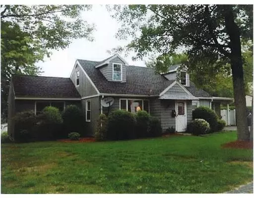 35 Ronald St, Fitchburg, MA 01420