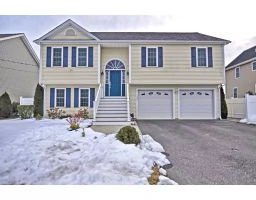 103 Bronson St, Fall River, MA 02721