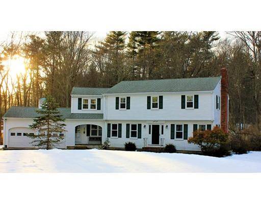 99 Pine Tree Dr, Hanover, MA 02339