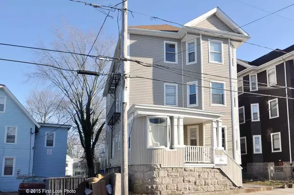 662 2nd St, Fall River, MA 02721