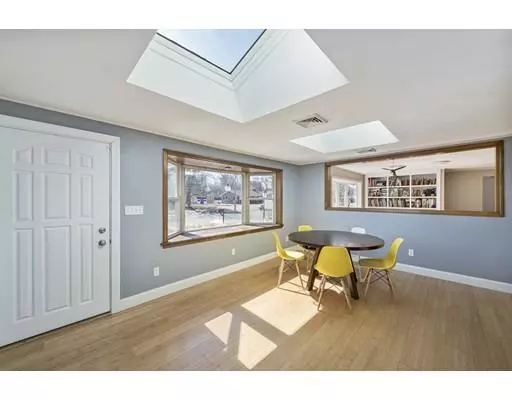 Beverly, MA 01915,6 Dondi Rd