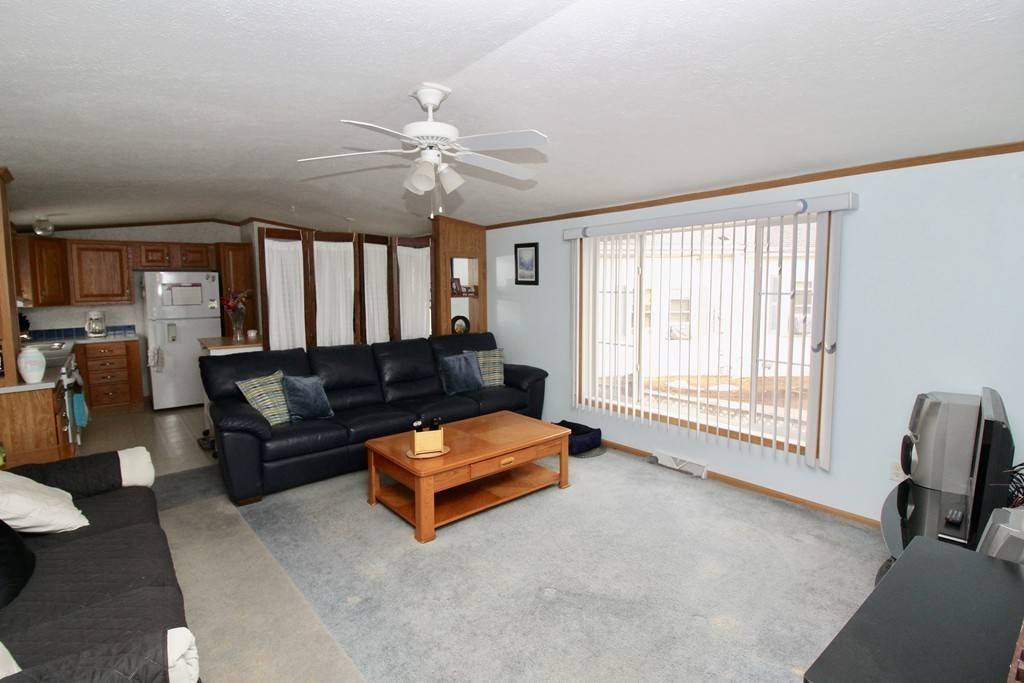 Hudson, NH 03051,3 Otter Way