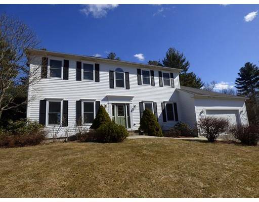 15 Tanglewood Road, Amherst, MA 01002