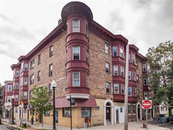 152 Berkshire St #6, Cambridge, MA 02141