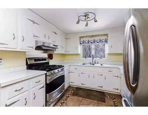 Yarmouth, MA 02664,65 Phyllis Dr