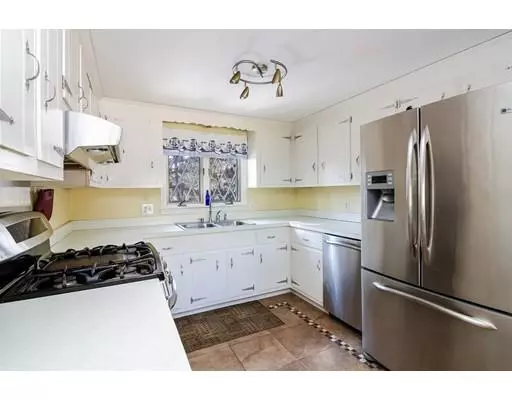 Yarmouth, MA 02664,65 Phyllis Dr