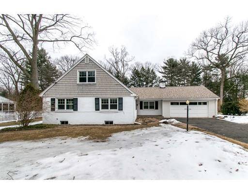 27 Porter Lake Dr, Longmeadow, MA 01106