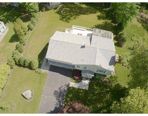 39 Ledgewood Rd, Framingham, MA 01701