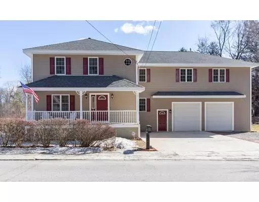 74 Arlington Ave, Dracut, MA 01826