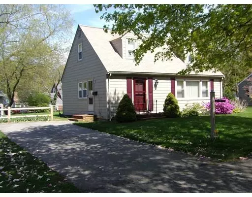 Beverly, MA 01915,10 Red Rock Ln