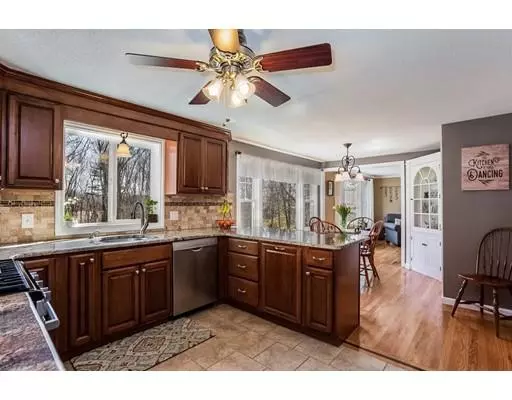 East Longmeadow, MA 01028,41 Forest Hills Rd