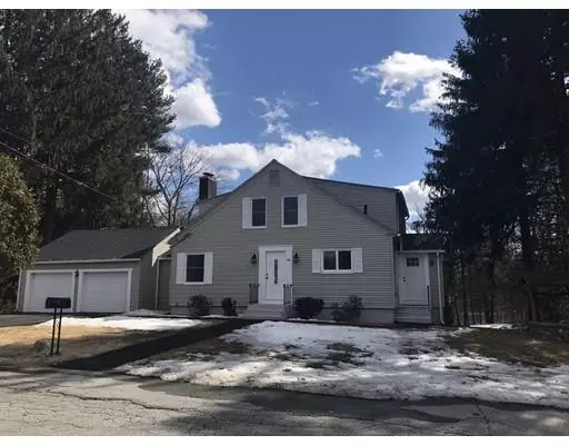 46 Oak Pond Rd, Millbury, MA 01527