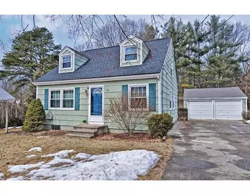 18 Susan Pkwy, Uxbridge, MA 01569