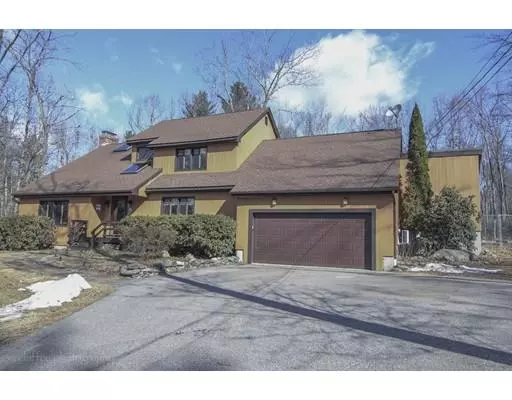 100 John Haley Rd, Brimfield, MA 01010