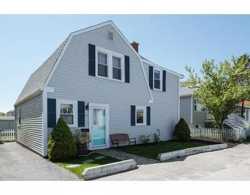 38 J Street, Hull, MA 02045