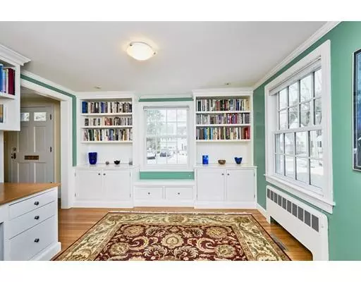Wellesley, MA 02481,19 Alba Rd