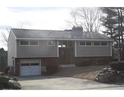 635 Arlington St, Dracut, MA 01826