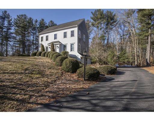 39 Plumfield Ln, Bridgewater, MA 02324