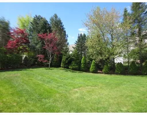 Woburn, MA 01801,22 Fairway Drive