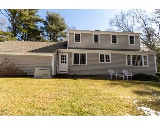 Seekonk, MA 02771,55 Pamden Ln