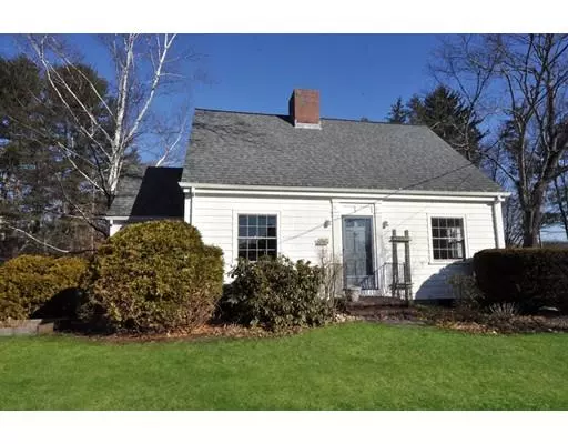 689 Bedford St, Concord, MA 01742