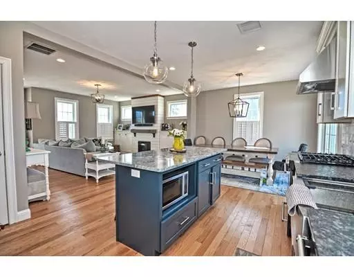 Swansea, MA 02777,32 Windward Way