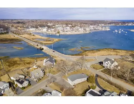 1 Peggotty Beach Rd, Scituate, MA 02066