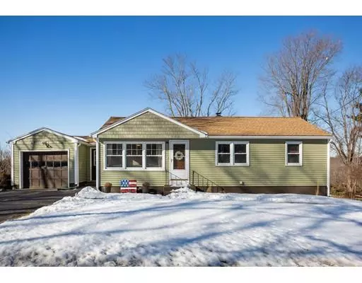 285 S Longyard Rd, Southwick, MA 01077