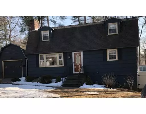 26 Mayflower Cir, Leicester, MA 01524