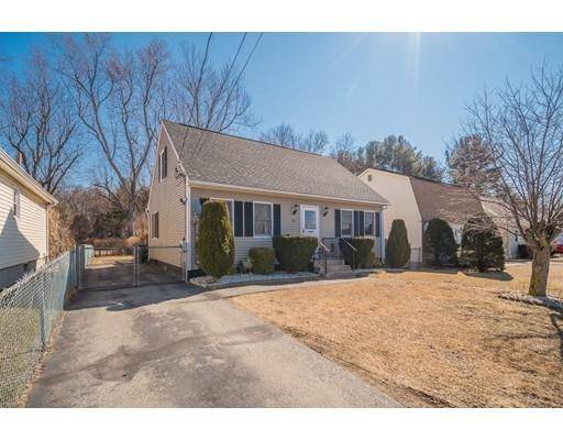 93 Mazarin St, Springfield, MA 01151