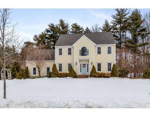 2 Applewood Road, Norfolk, MA 02056